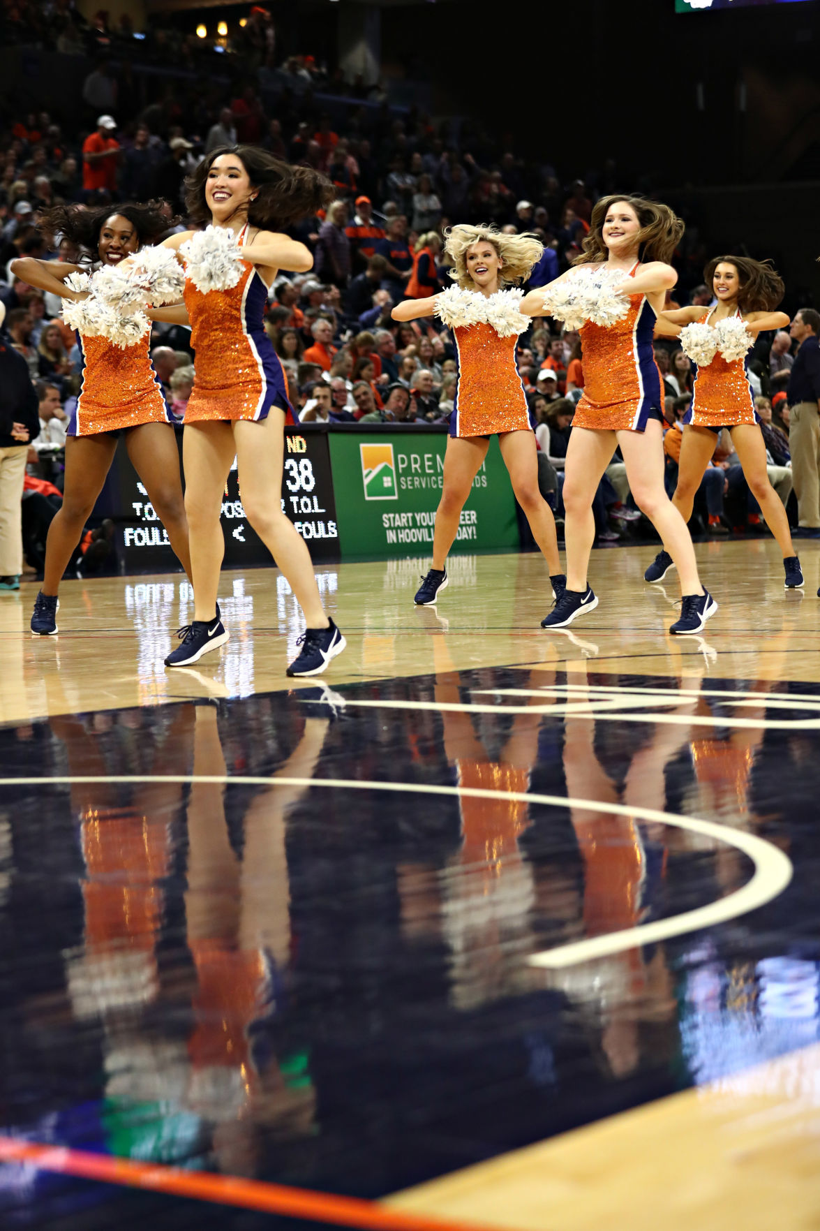 20200211_cdp_sports_uvahoops046.JPG